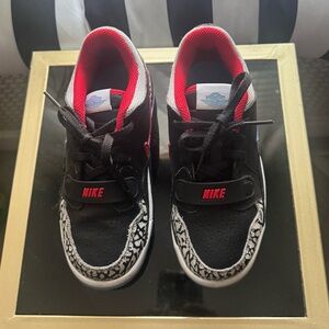 Jordan Kids Black and Red Patterned Sneakers Size 13c